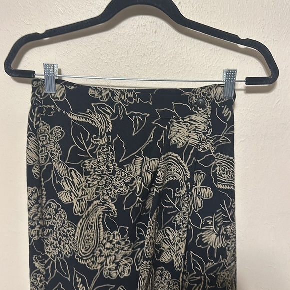 VINTAGE 90’s Wool MaxMara Floral Print Skirt Size 6 - Picture 3 of 7